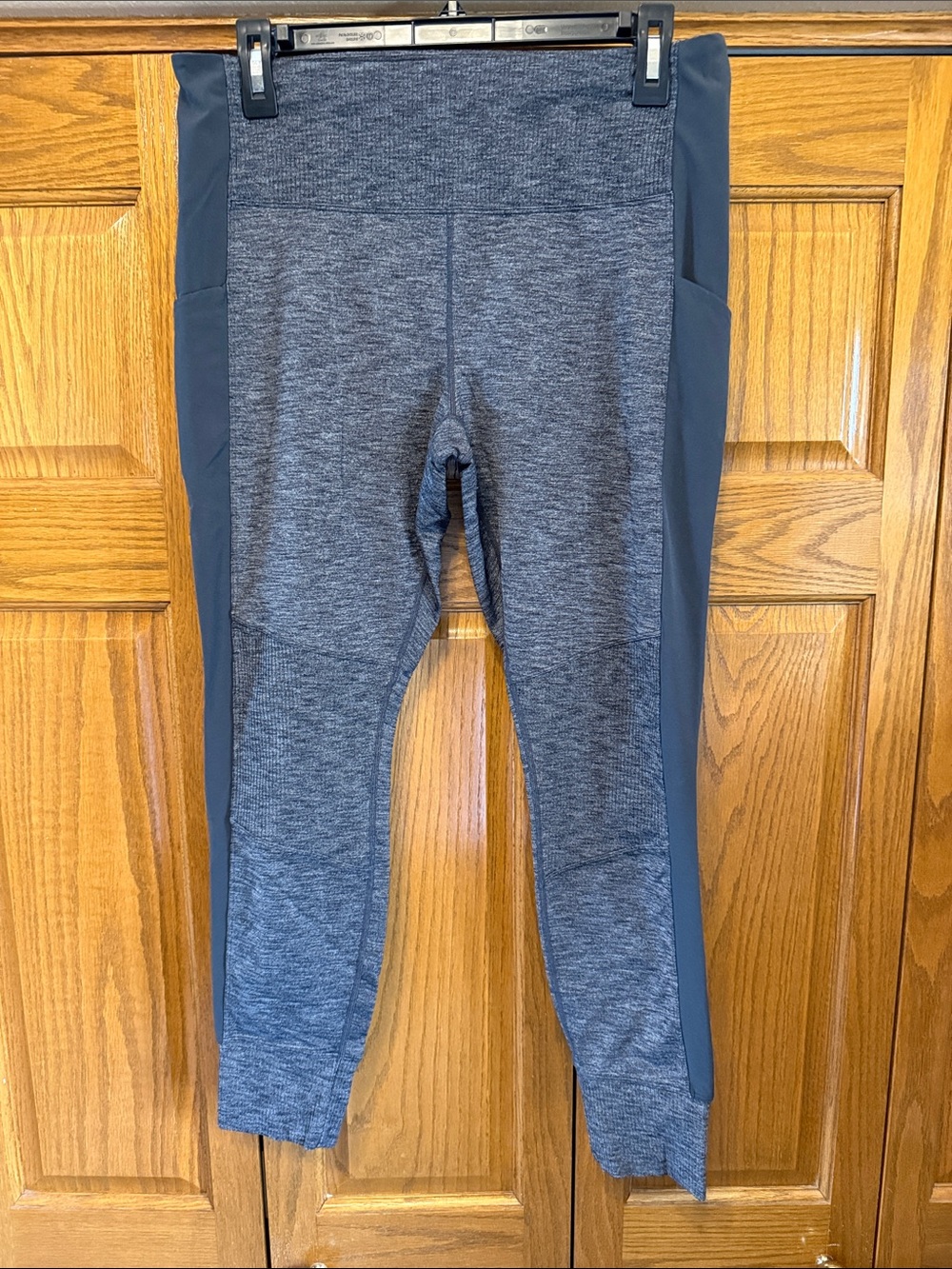 Athleta Women’s Gray Active Leggings with Side Panels-Large